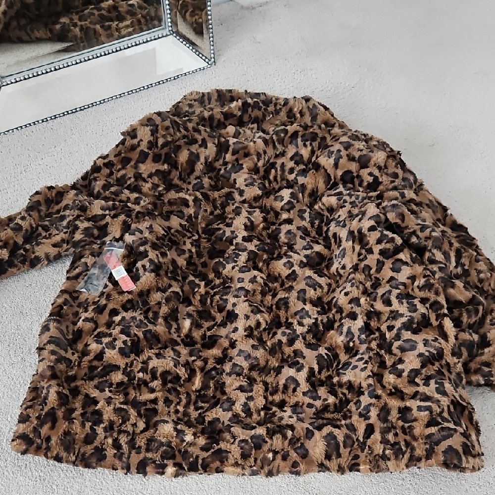 Alice + Olivia Leopard Print Teddy Jacket Brown and Black! - Picture 3 of 3